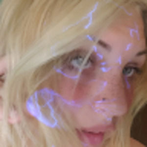 Meet your Posher, Delanee